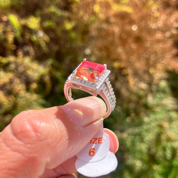 2023 Bomb Party Sweet and Simplistic Ring Size 6 - Picture 5 of 7